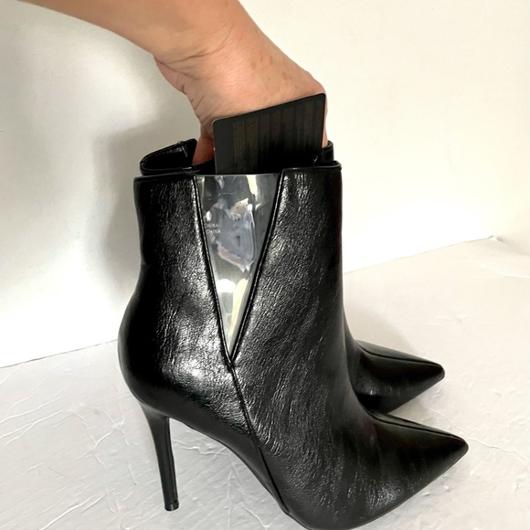 NWT Forever 21 black booties - Picture 6 of 11